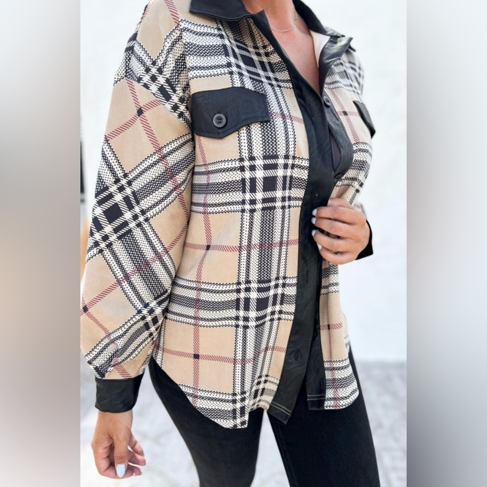 Plaid/vegan leather contrast stacker in size medium